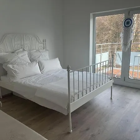 Stilvolle 80Qm Wohnung In Huerth Exterior photo
